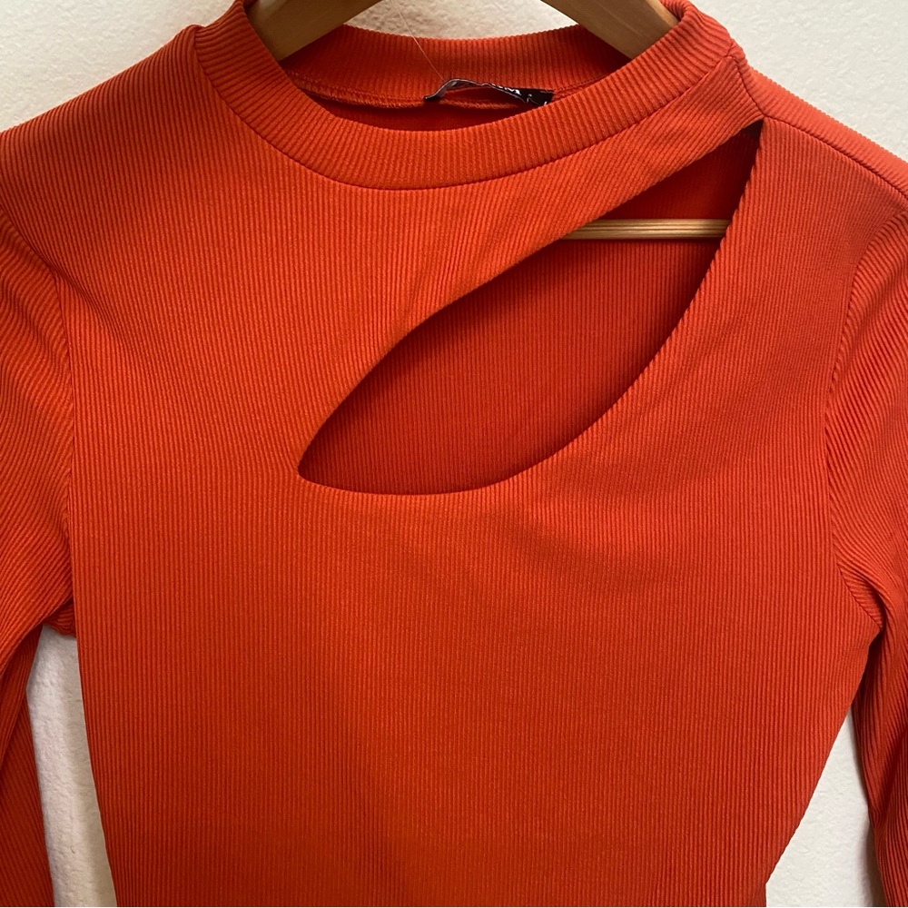 BTFBM • NEW! Ribbed Cut Out Long Sleeve Cropped Top - Size S - Picture 9 of 16